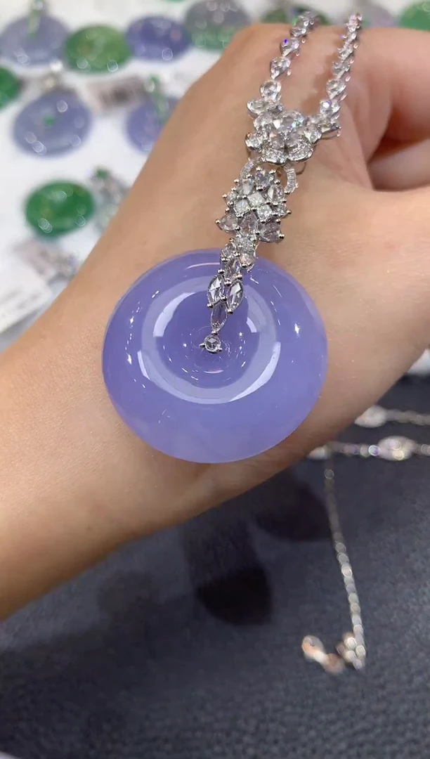 吊坠(不含链)18K金镶嵌翡翠爪*A60  紫货有一定色差