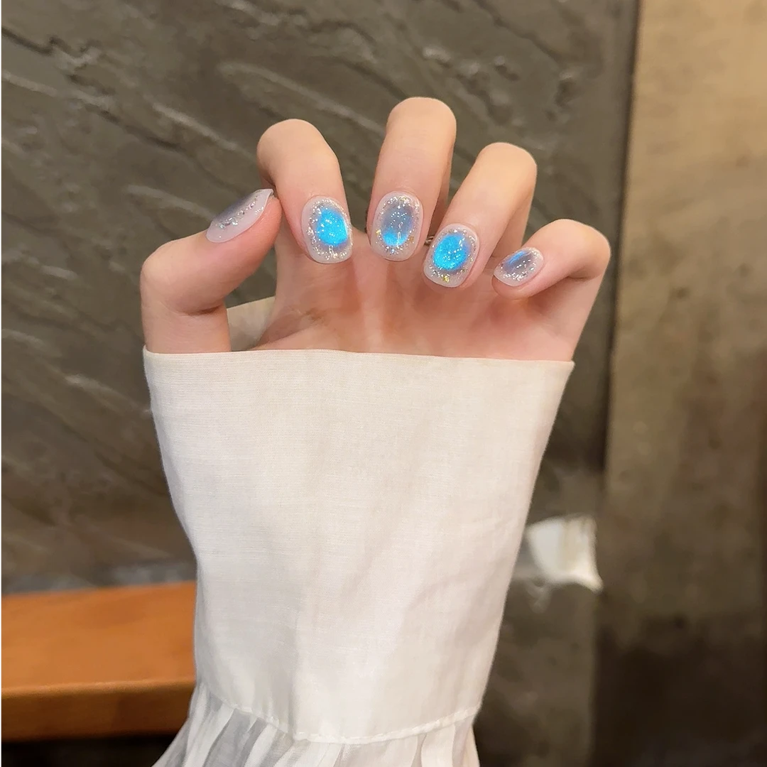 【蓝眼泪 】纯手工穿戴甲片超亮爆闪短款显白春夏极光蓝眼泪美甲