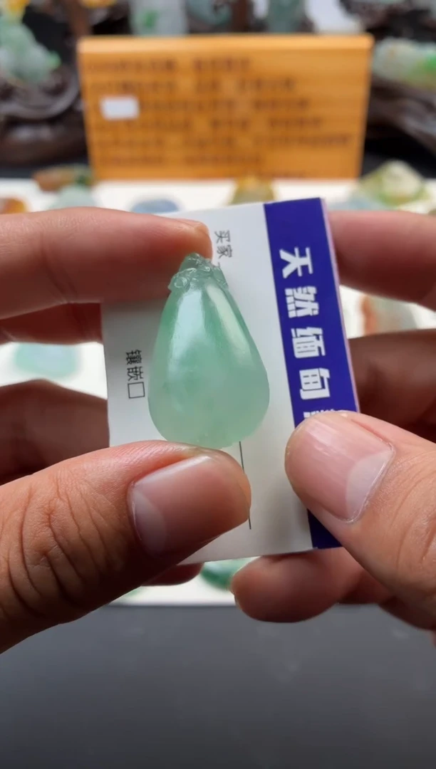 未镶嵌定制翡翠福瓜