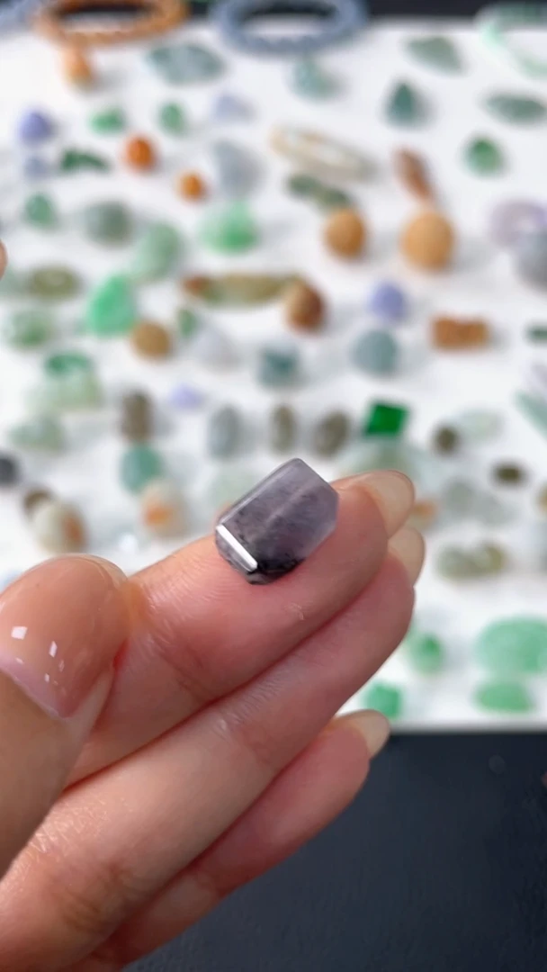 【闪购商品】定制翡翠未镶嵌紫切割180+18