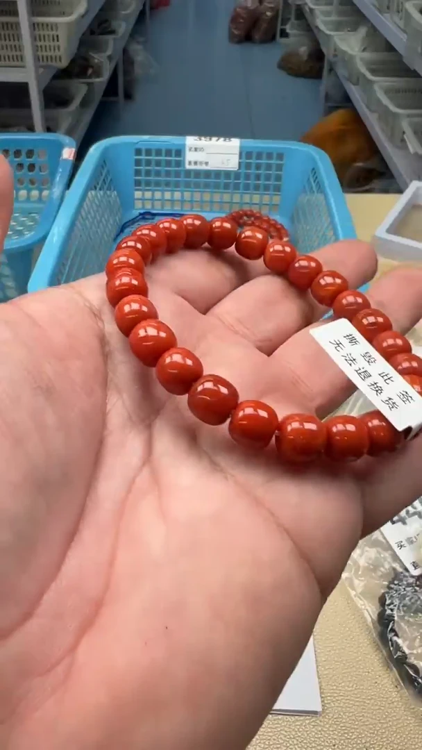 手串白玉菩提卡8.7红色单圈3978