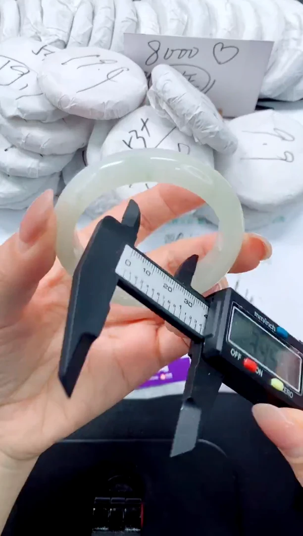 未镶嵌手镯石英质玉171-52