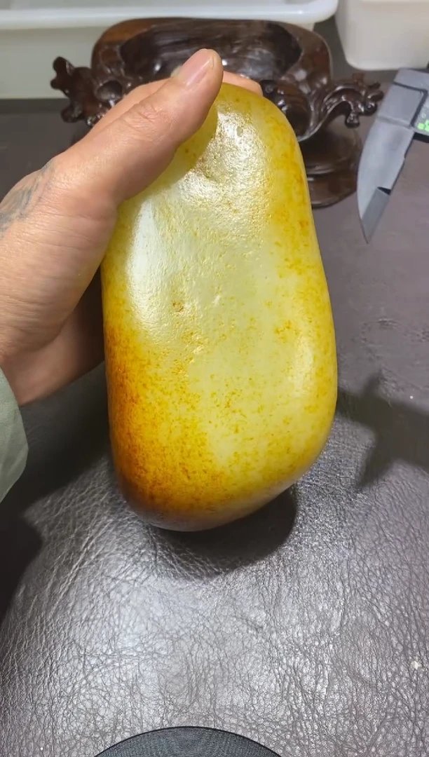 未镶嵌和田玉摆件刘***…和田玉