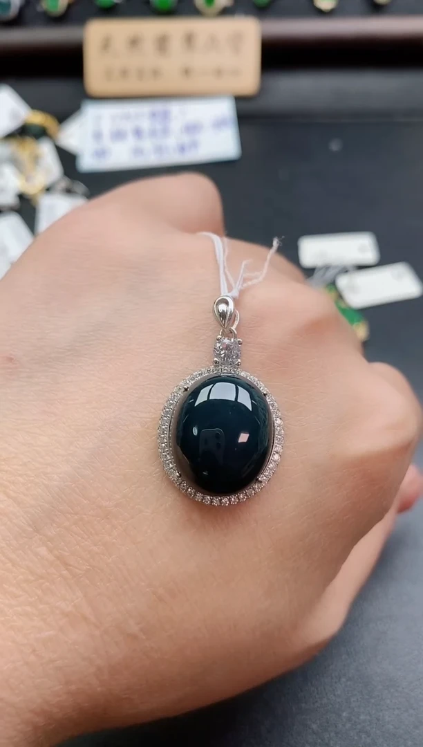 吊坠(赠链)银S925镶嵌翡翠1