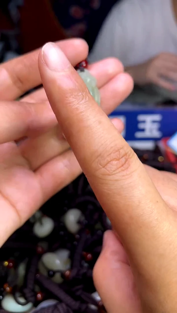 未镶嵌和田玉挂件1