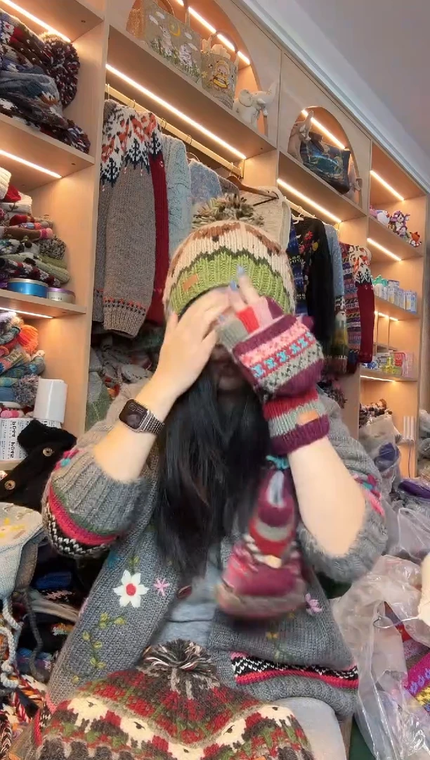 羊毛牛油果绿狐狸单球帽