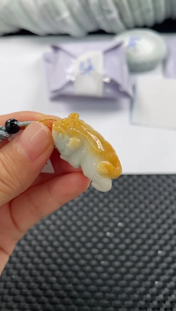 颈饰未镶嵌翡翠8122 老虎