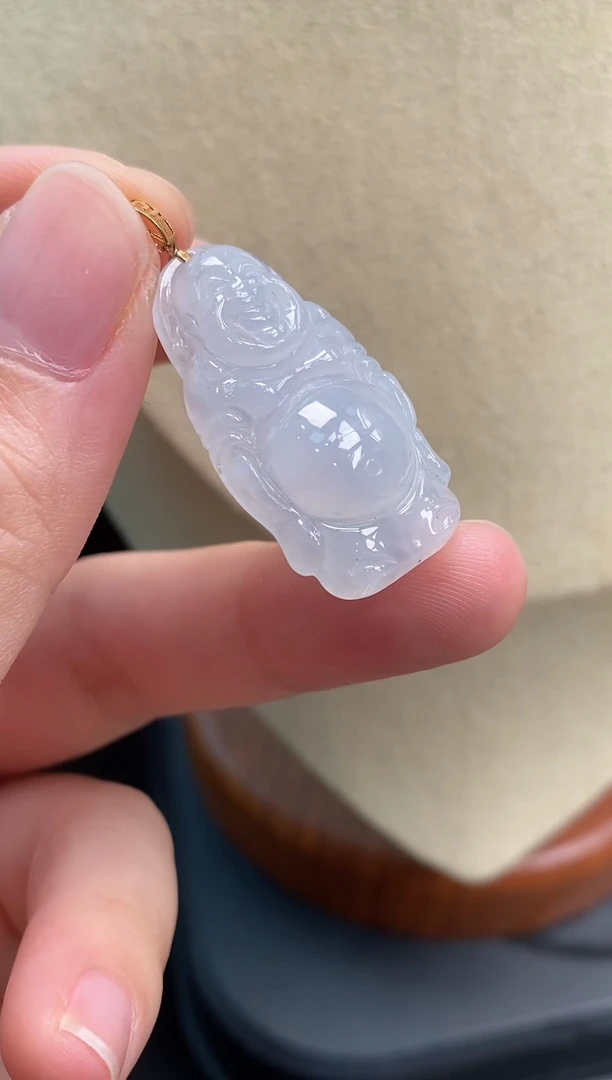 翡翠18K金镶嵌颈饰吊坠