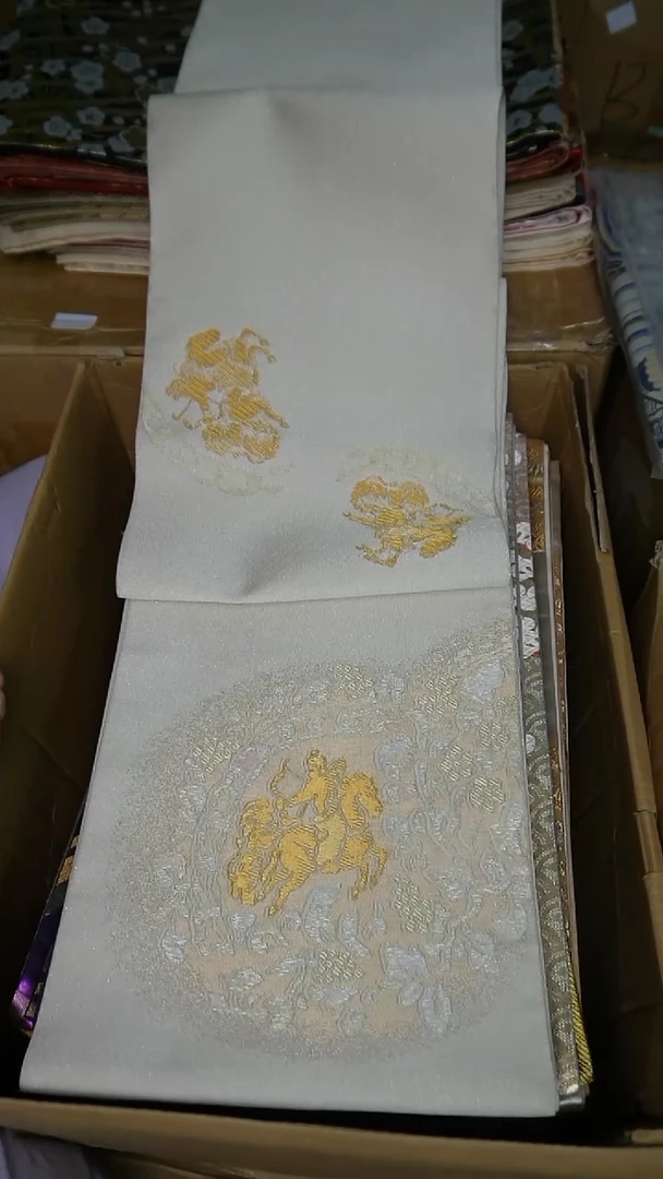 织绣7捻银缂丝两通骑马狩猎图