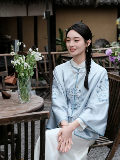 盛唐牡丹-吉祥宝瓶团纹对襟外套（不支持七天无理由）