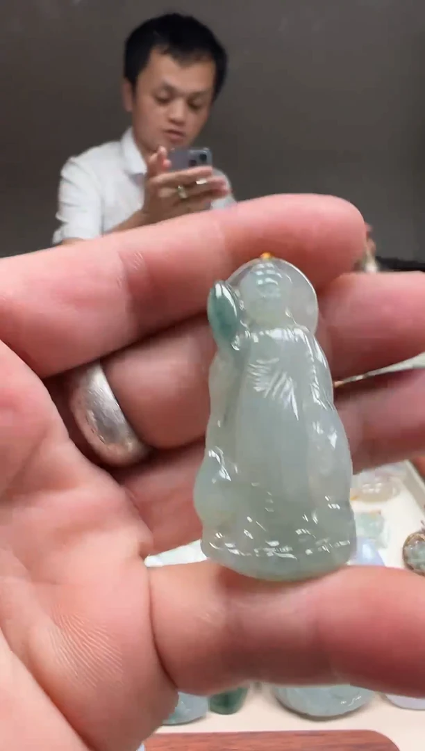 吊坠(不含链)未镶嵌翡翠阿弥陀佛