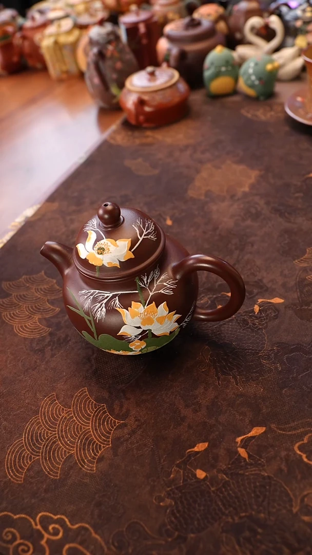 茶壶紫砂荷花掇球