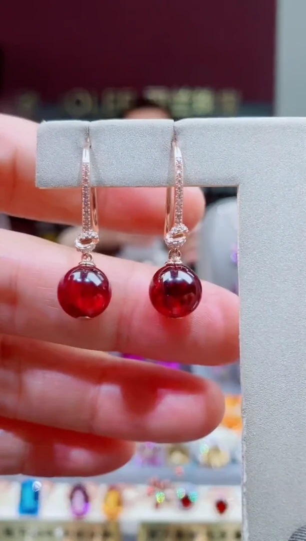 银S925镶嵌耳环石榴石石榴石耳钉