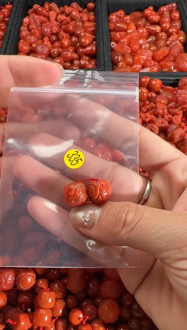 【闪购商品】南红玛瑙颈饰未镶嵌1