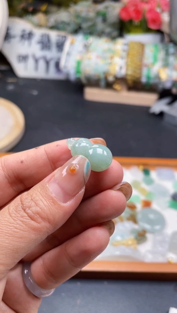 颈饰未镶嵌翡翠天然翡翠60