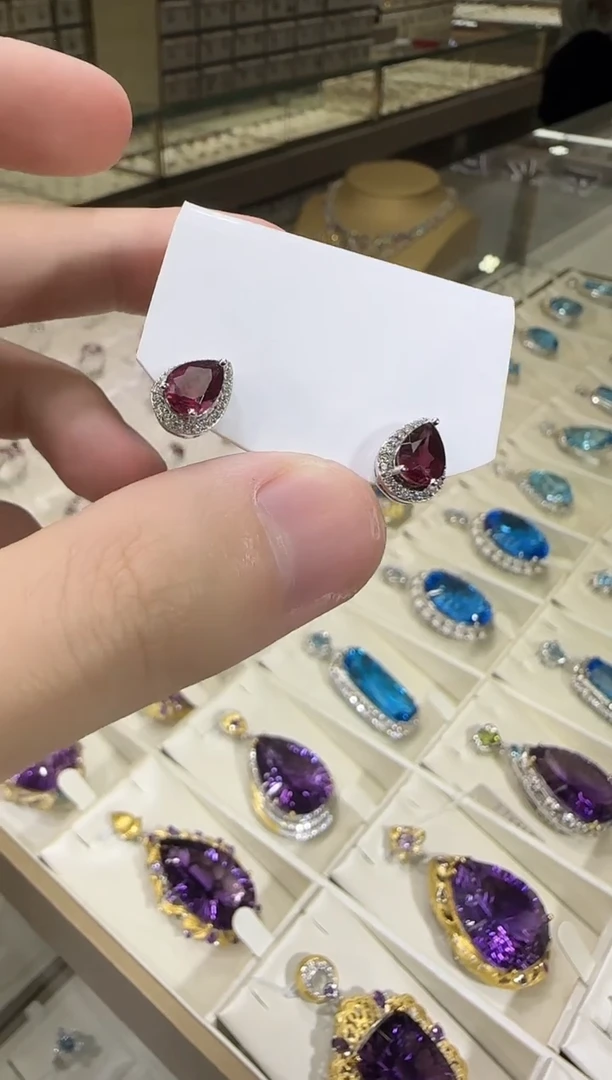 银S925镶嵌耳饰石榴石5*7mm耳钉