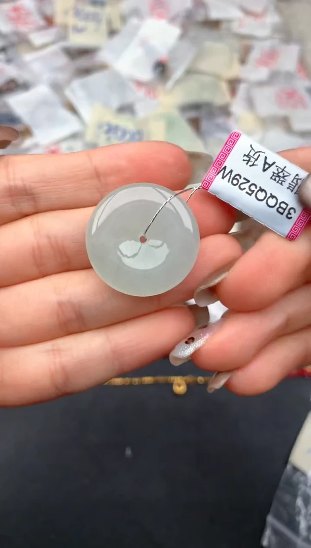 未镶嵌挂件翡翠一