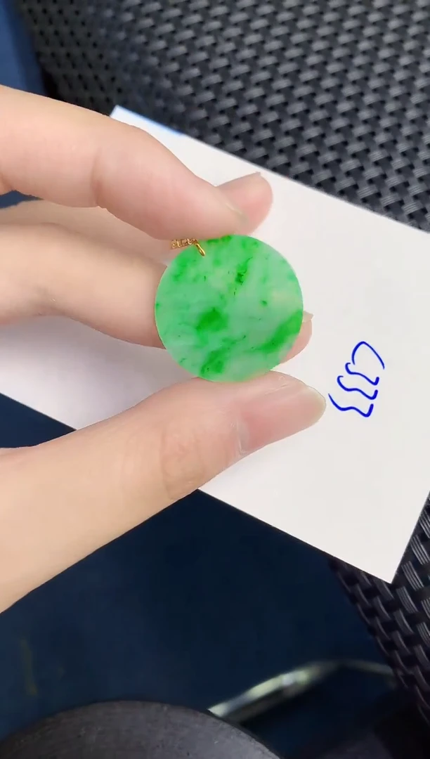 翡翠18K金镶嵌颈饰000000000