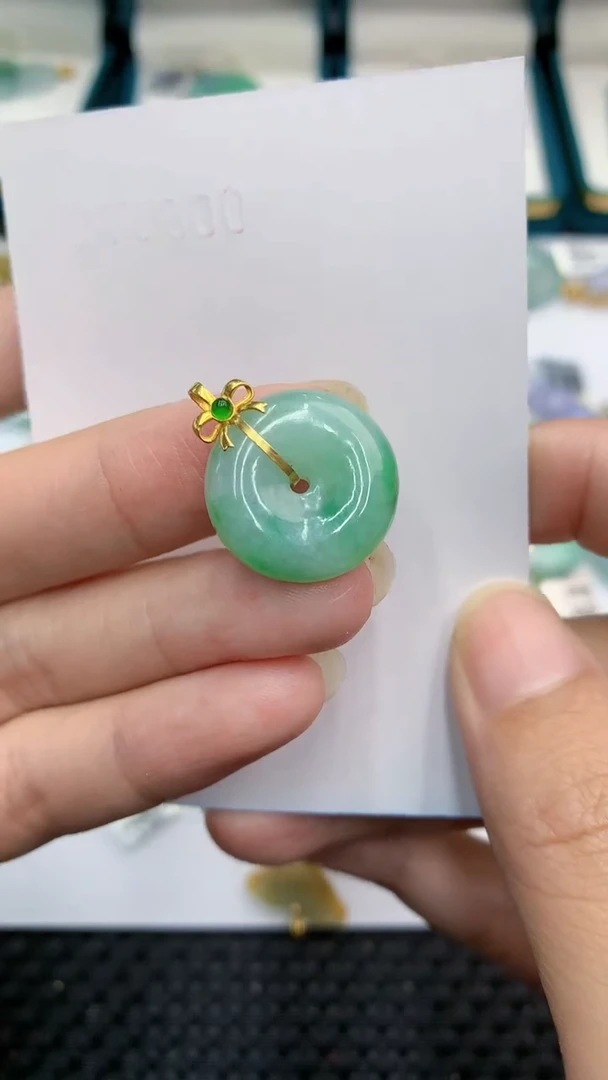 【闪购商品】翡翠颈饰18K金镶嵌            8