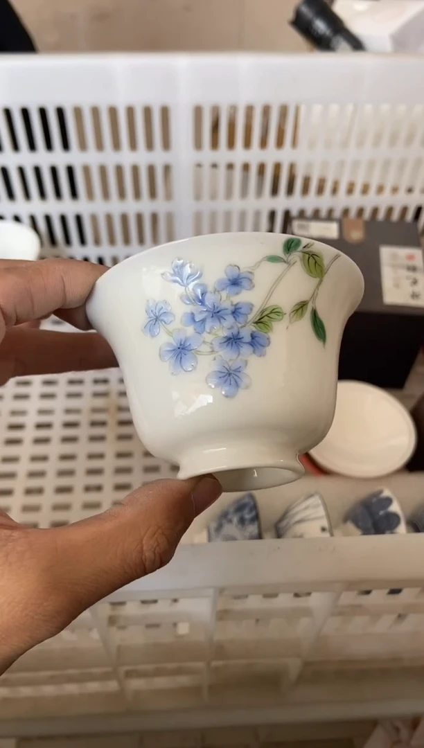 杯子瓷无运费险有瑕疵的摄影的产品有使用过的痕迹有点脏介意勿拍