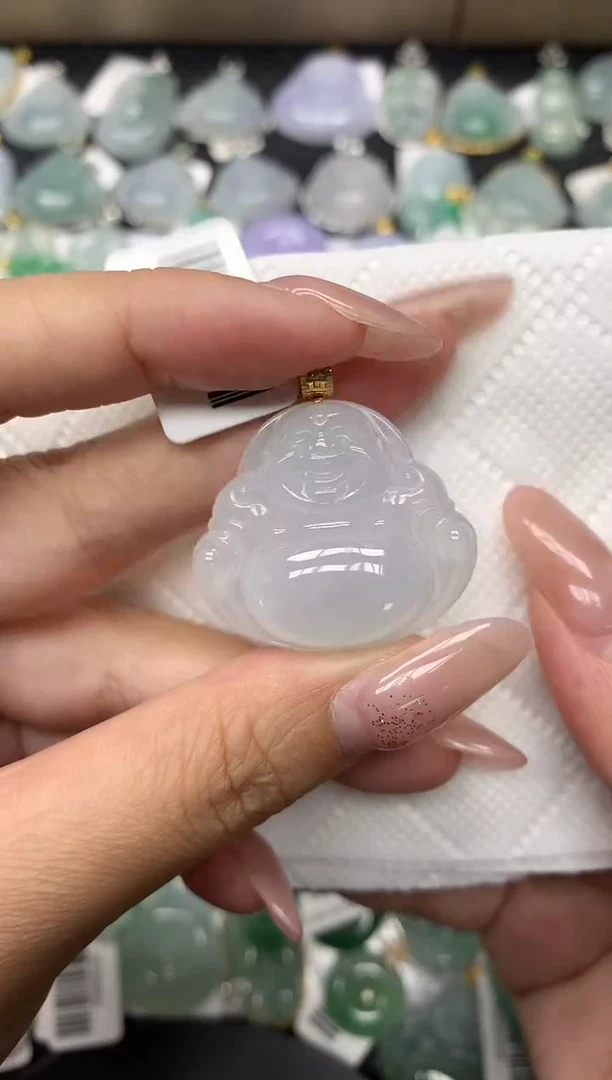 颈饰18K金镶嵌翡翠1111111111