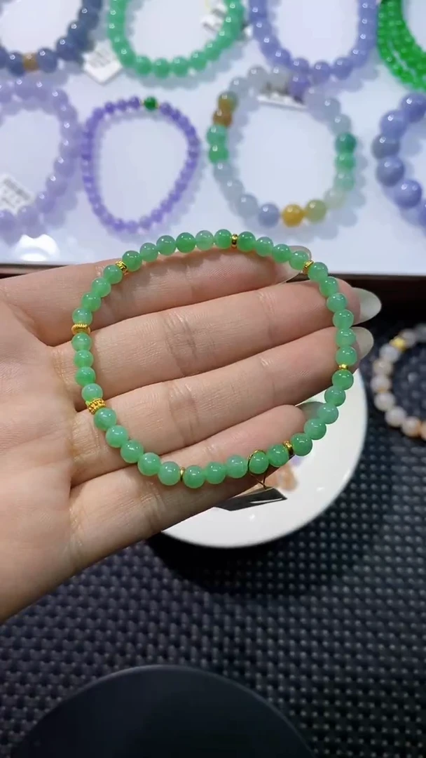 散珠翡翠卡4.6手串