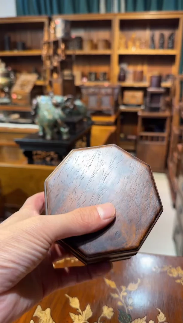 木木头款黄花梨八角扣盒498