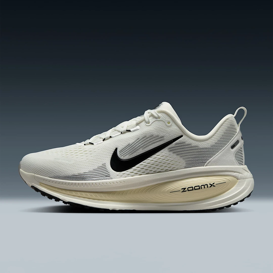 耐克迈柔VOMERO 18女子公路专业跑步鞋秋季超强缓震HM6804-101