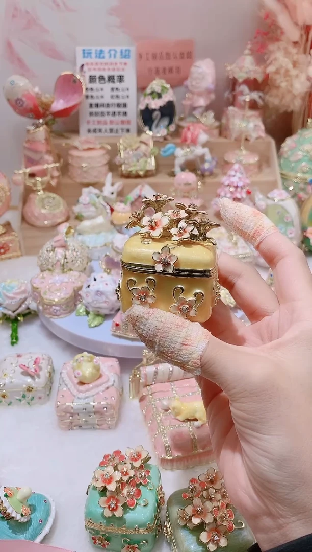 合金合金珐琅彩首饰盒摆件