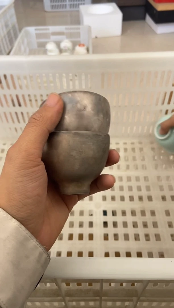 无运费险有瑕疵的摄影的产品有使用过的痕迹有点脏介意勿拍