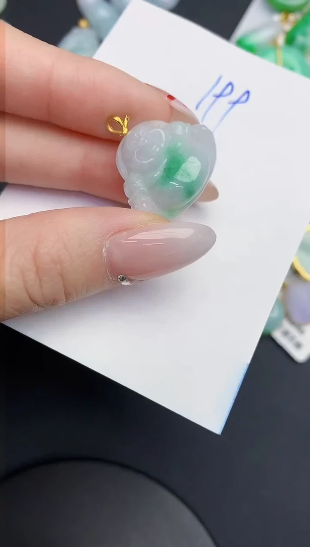 【闪购商品】翡翠颈饰18K金镶嵌0000000000