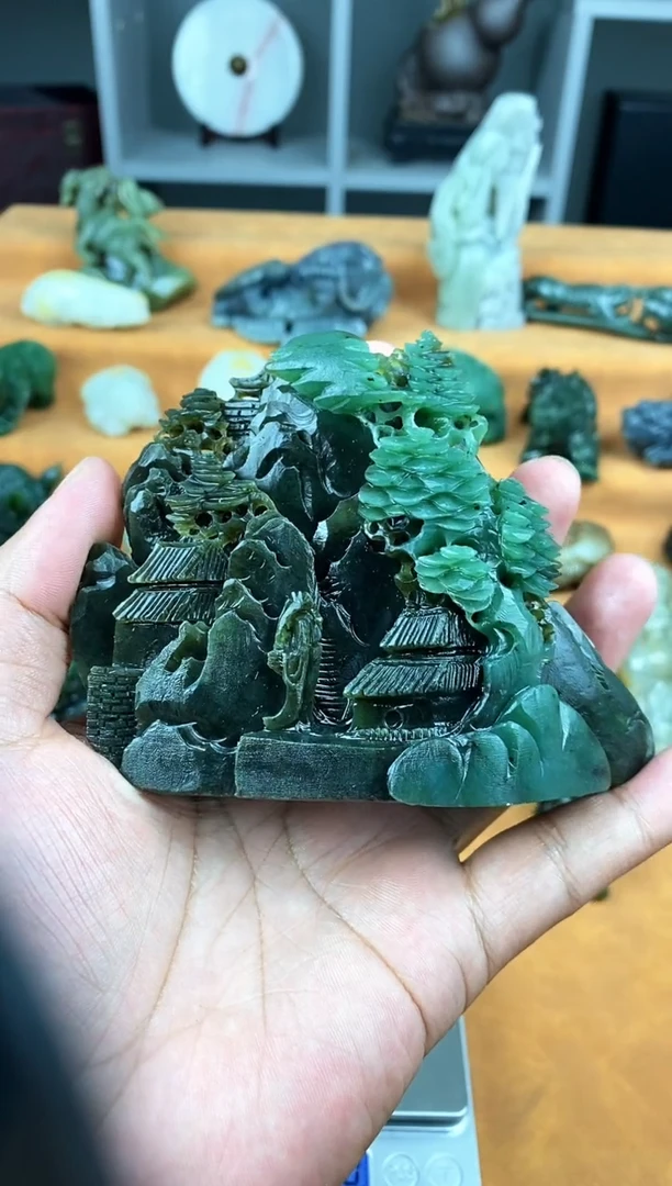 颈饰未镶嵌和田玉1