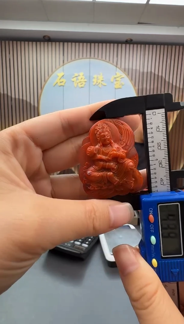 未镶嵌雕刻南红玛瑙031ZB0918产品一个