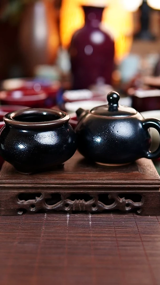 926 玄金釉 小西施 配一个小香炉