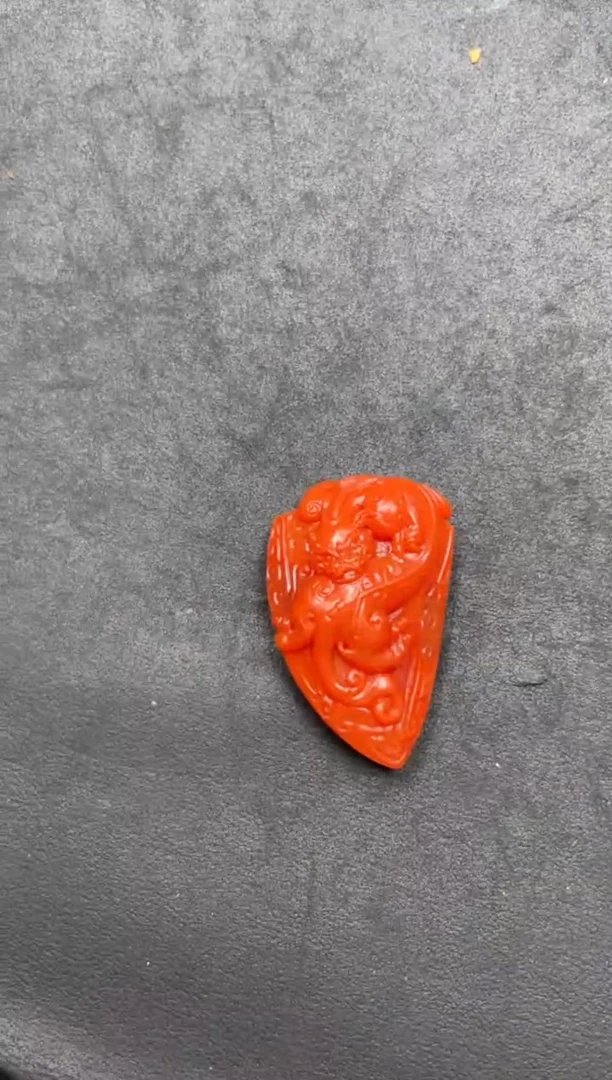 南红玛瑙挂件未镶嵌月*痕挂件