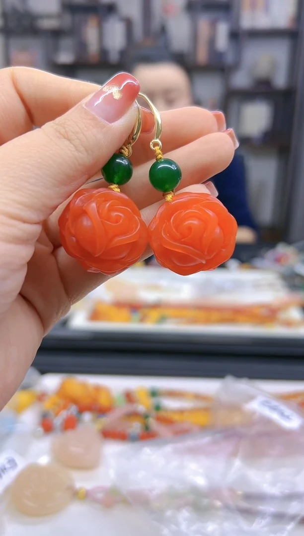 【闪购商品】蜜蜡耳饰14K金镶嵌耳勾E602