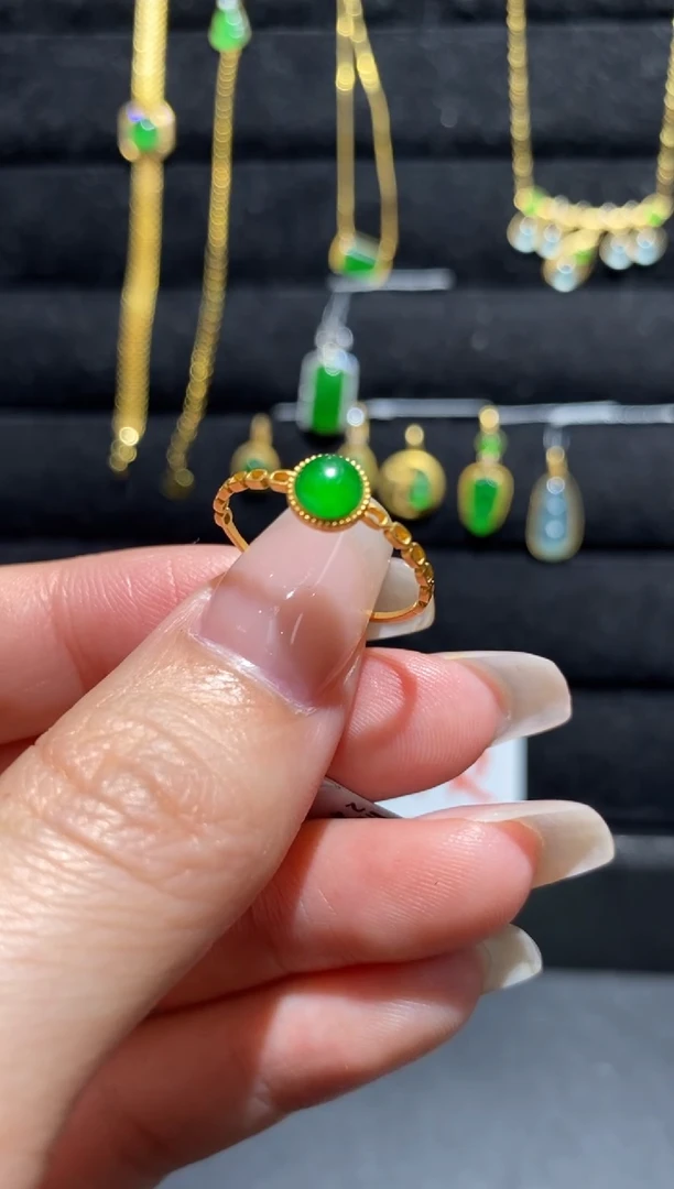 【闪购商品】翡翠戒指18K金镶嵌戒指