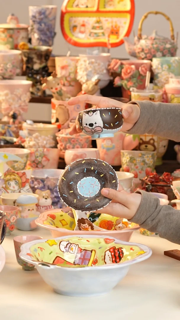 摆件陶景德镇釉下彩手绘设计师款陶瓷