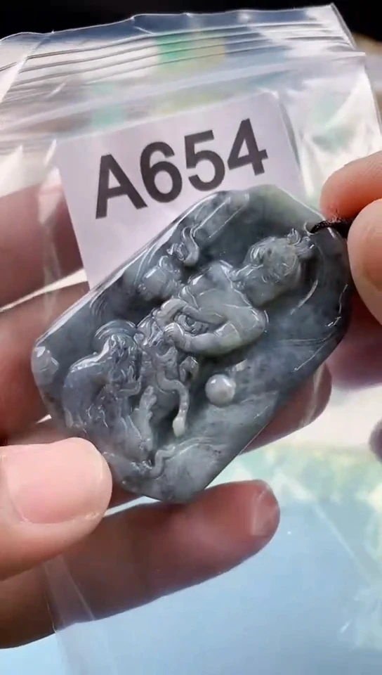 【闪购商品】翡翠挂件未镶嵌天然翡翠吊坠挂件