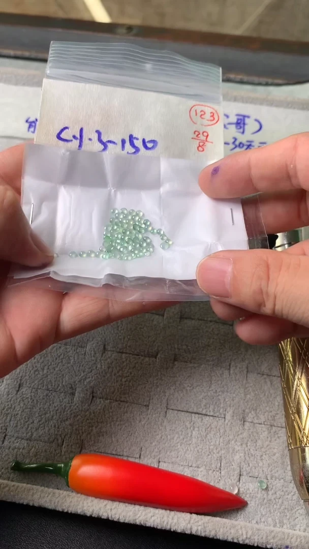 未镶嵌定制翡翠翡翠