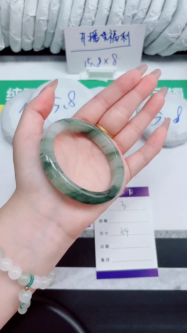 石英质玉手镯未镶嵌3-54
