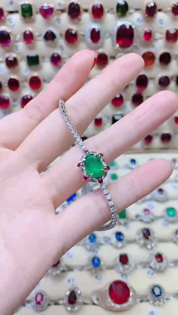 18K金镶嵌手链祖母绿1