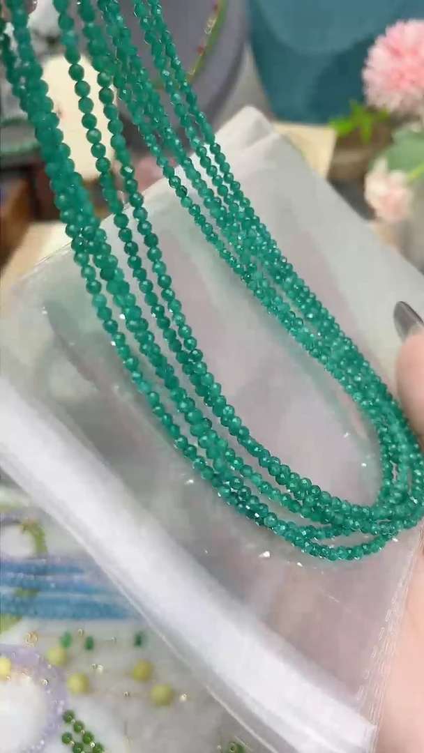 【闪购商品】祖母绿颈饰银S925镶嵌圆99