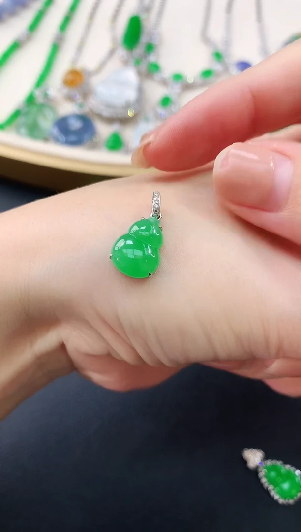 翡翠18K金镶嵌吊坠(不含链)葫芦|3300+0