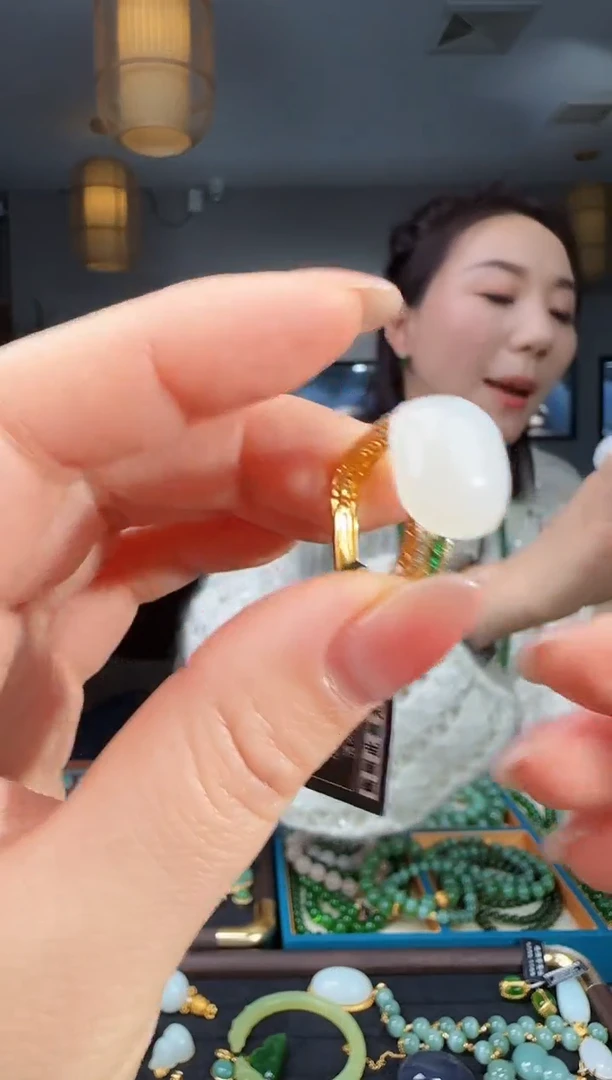 银S925镶嵌戒指和田玉1