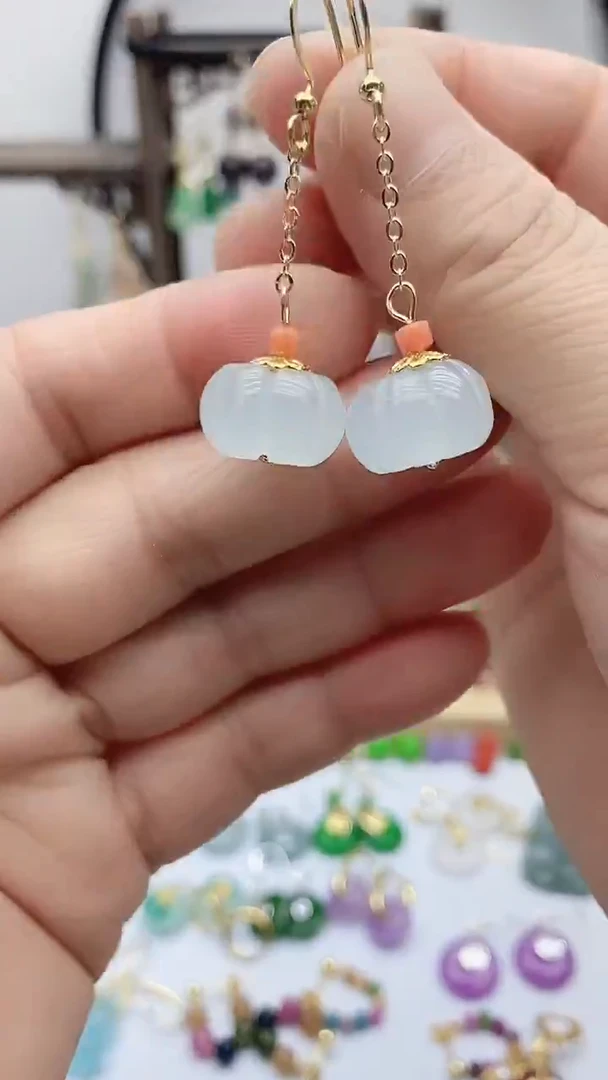 14K金镶嵌石英质玉（天山翠）耳饰2649