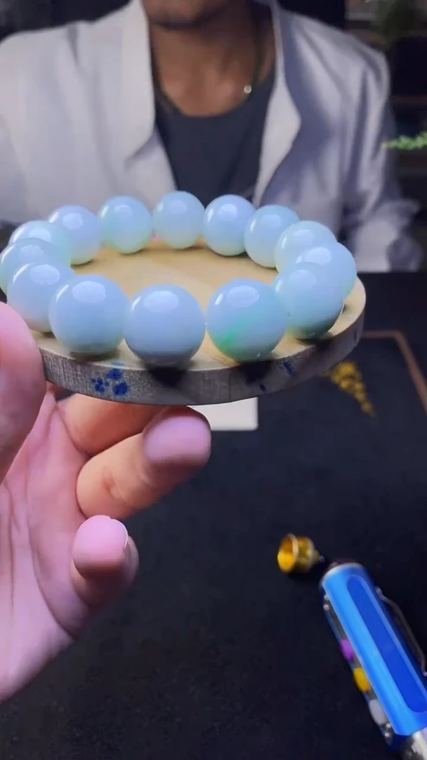 定制翡翠未镶嵌天然缅甸A货翡翠，多样性发货，拍一发一