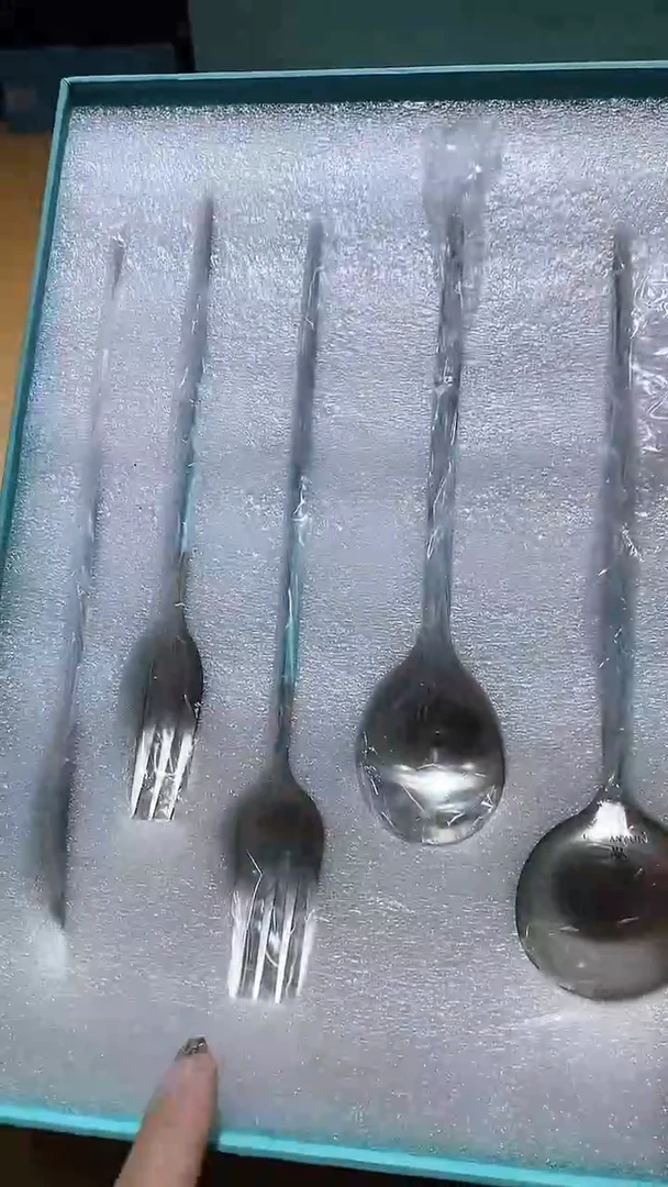 【闪购商品】瓷片锅碗瓢盆一件不剩