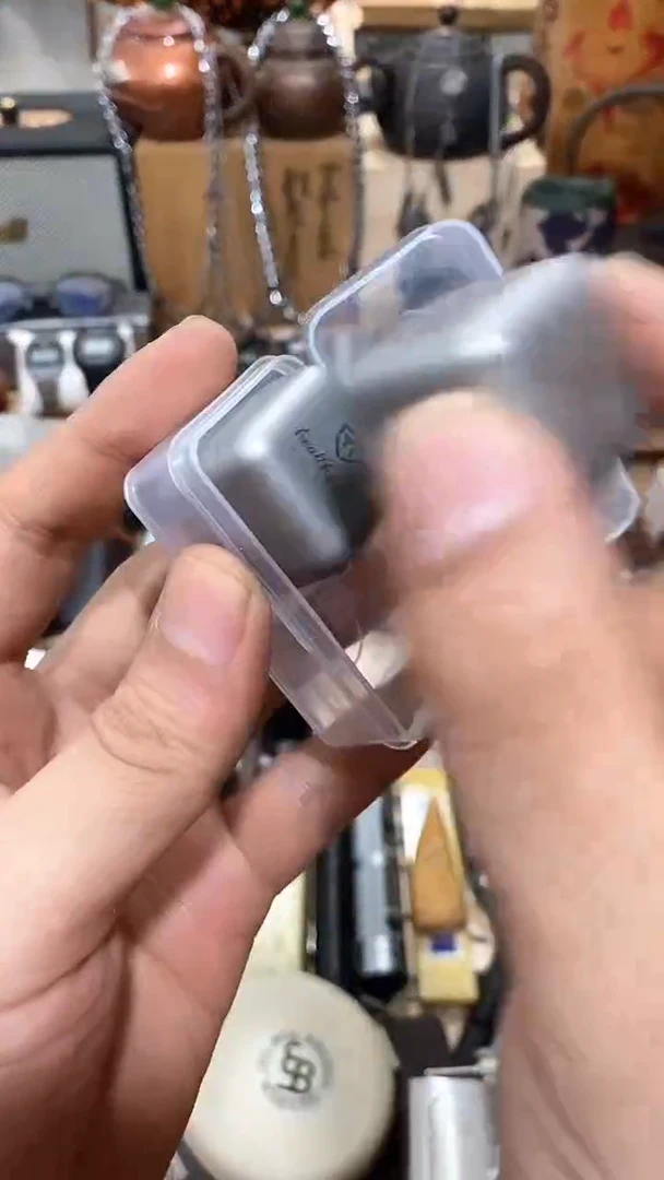瓷片闪购商品 如图所示