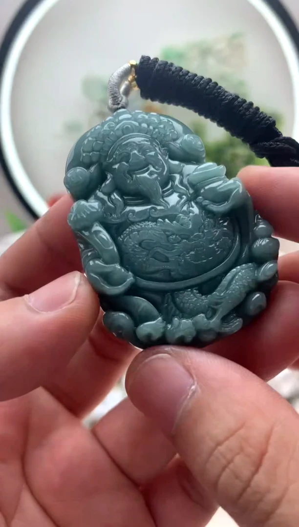 颈饰未镶嵌翡翠财神